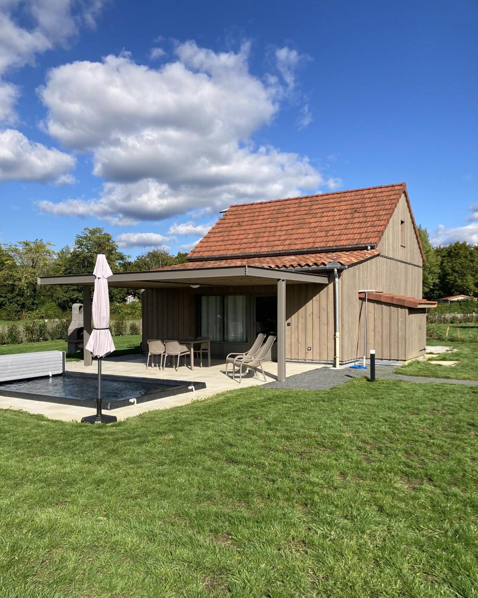 La Plaine Aux Etoiles - Maison Individuelle Avec Piscine Balneo Privative Et Jardin 多姆 外观 照片